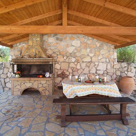 Iliachtides Villas Каравомилос Екстериор снимка