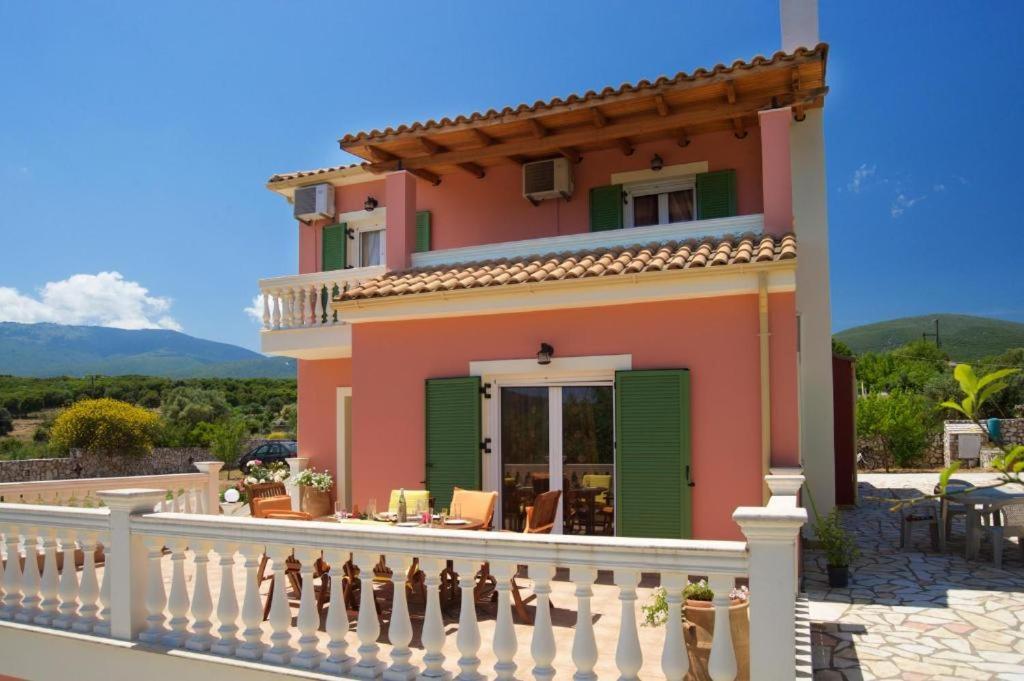Iliachtides Villas Каравомилос Екстериор снимка