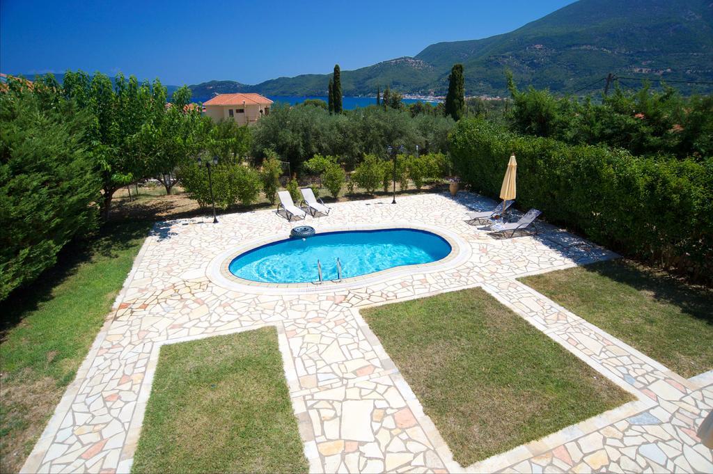 Iliachtides Villas Каравомилос Екстериор снимка